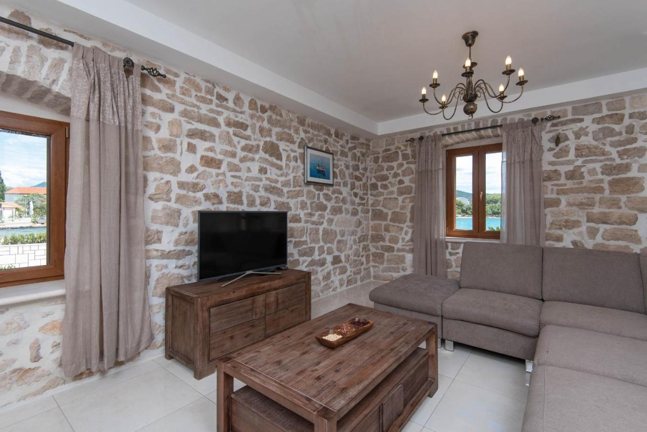 Villa Loviste Paradise Bagian luar foto