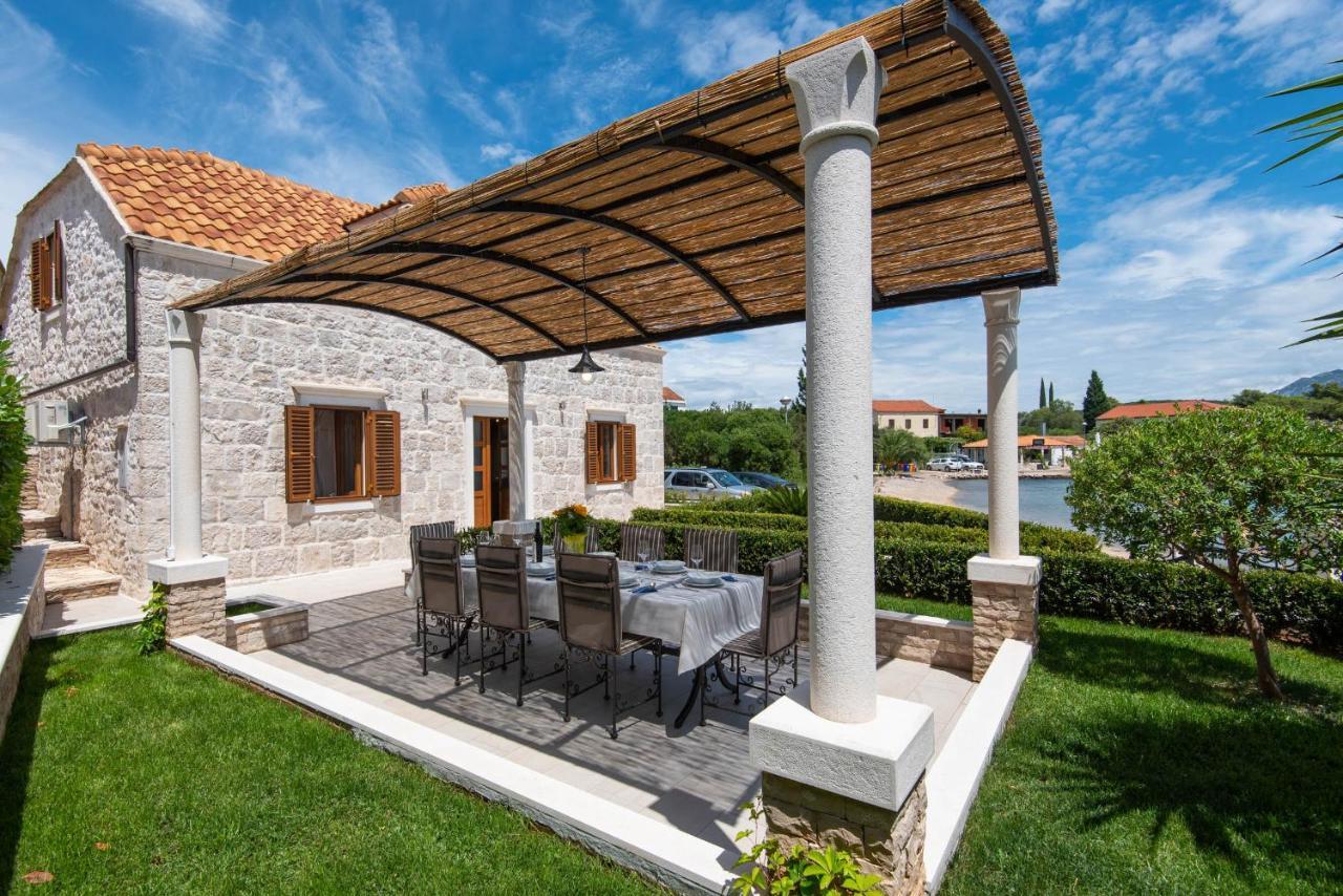 Villa Loviste Paradise Bagian luar foto